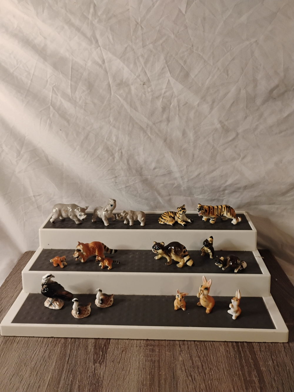 16 PC Ceramic Miniature Animal Figures